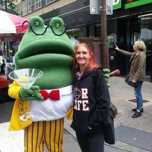 Meet your Posher, Jennifer